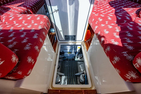 44ft Hinckley Yacht For Sale