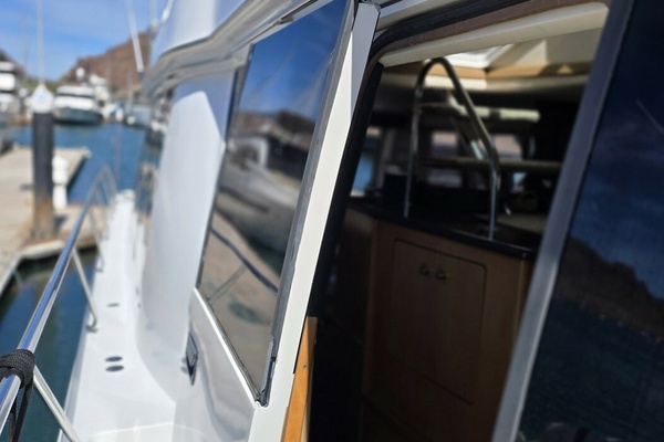 Marlin Monroe 57ft Carver Yacht For Sale