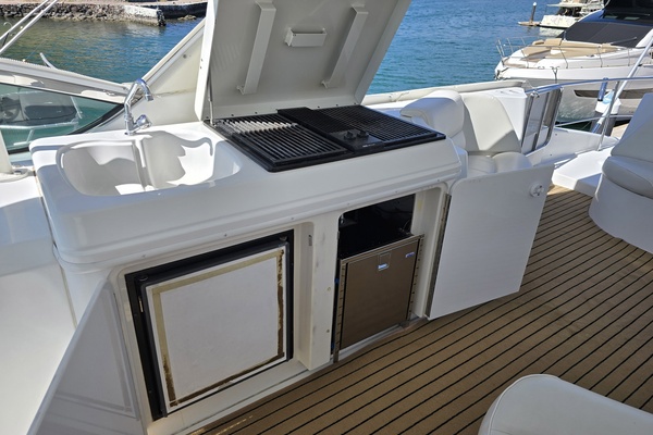 Marlin Monroe 57ft Carver Yacht For Sale