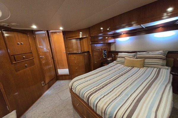 Marlin Monroe 57ft Carver Yacht For Sale