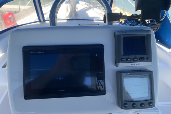 One Love 41ft Catalina Morgan Yacht For Sale