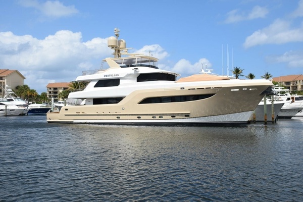 NORTHLAND 104ft Burger Yacht For Sale