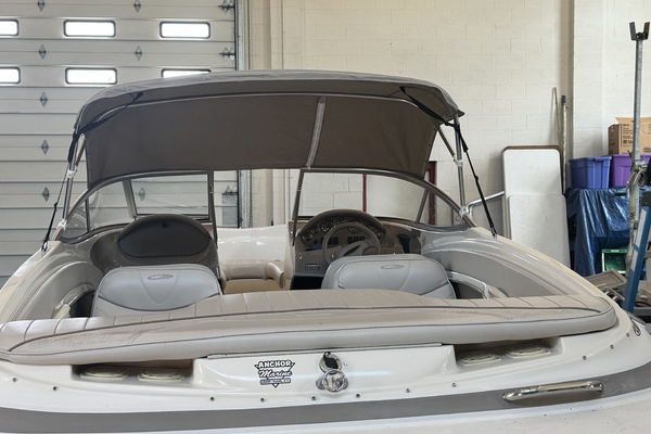 18ft Maxum Yacht For Sale