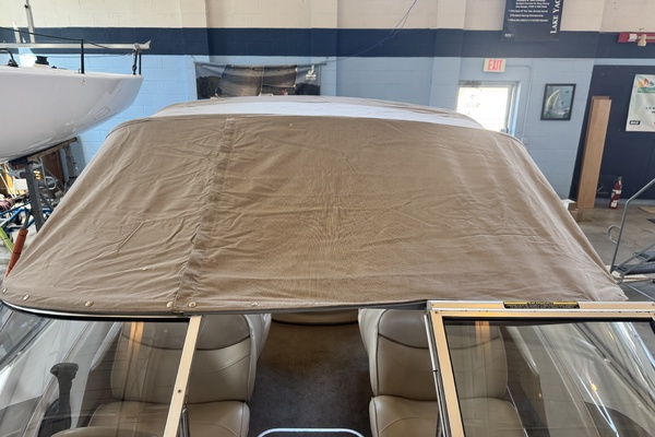 18ft Maxum Yacht For Sale