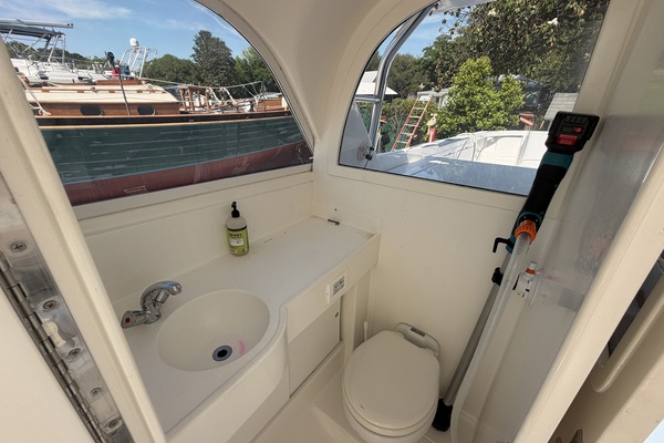 Mo Mo I 31ft Bertram Yacht For Sale