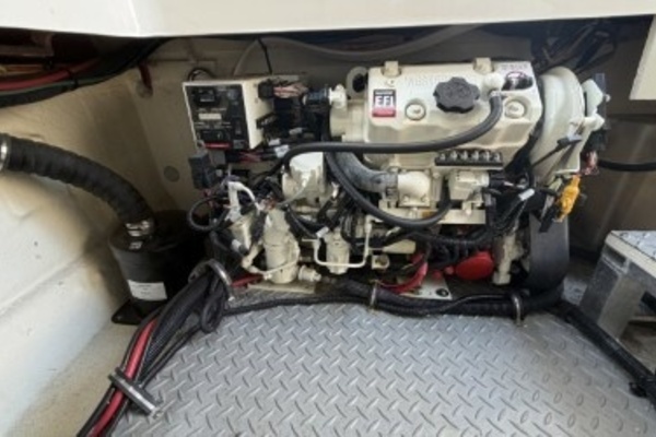 32ft Sea Ray Yacht For Sale
