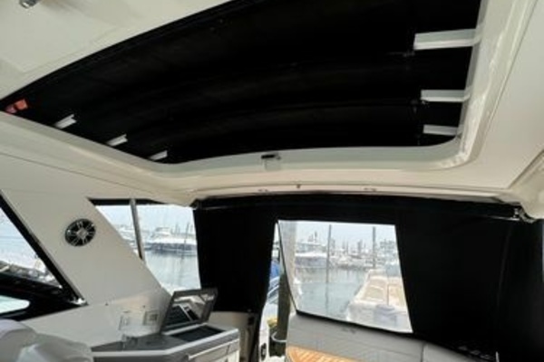 2021 Sea Ray 32