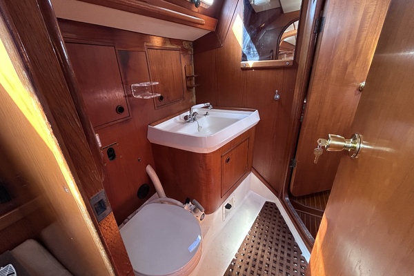 Coolabah 42ft Swan Yacht For Sale