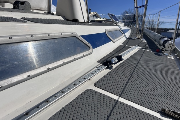 Coolabah 42ft Swan Yacht For Sale