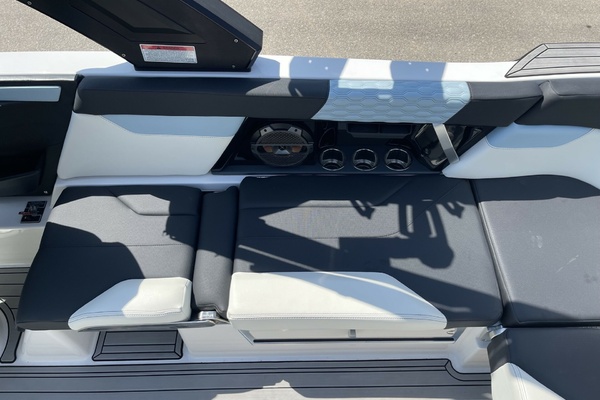Mastercraft XT24 24ft Mastercraft Yacht For Sale