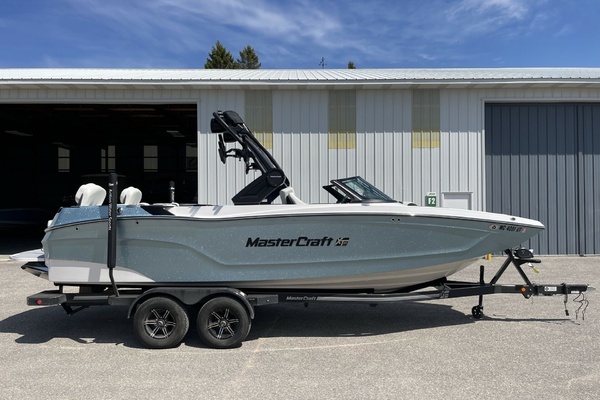 Mastercraft XT24 24ft Mastercraft Yacht For Sale