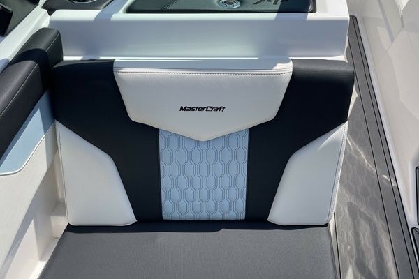 Mastercraft XT24 24ft Mastercraft Yacht For Sale