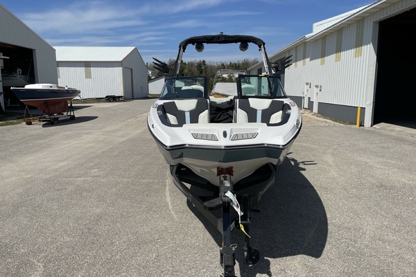 Mastercraft XT24 24ft Mastercraft Yacht For Sale