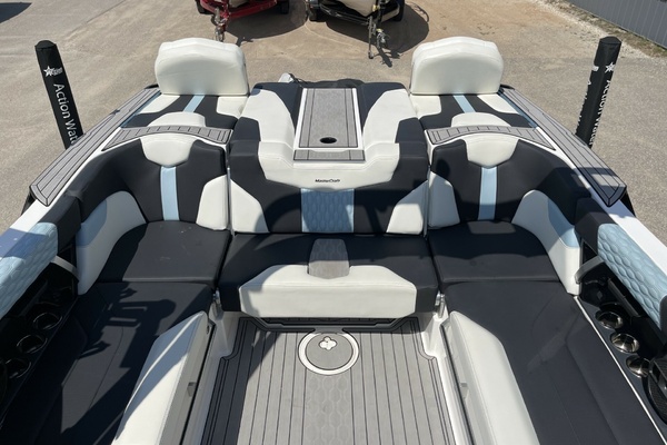 Mastercraft XT24 24ft Mastercraft Yacht For Sale