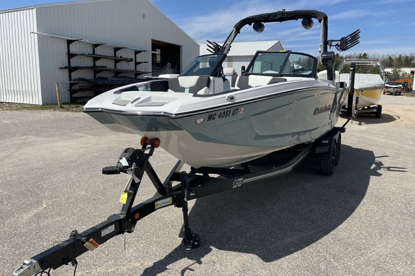 Mastercraft XT24 24ft Mastercraft Yacht For Sale