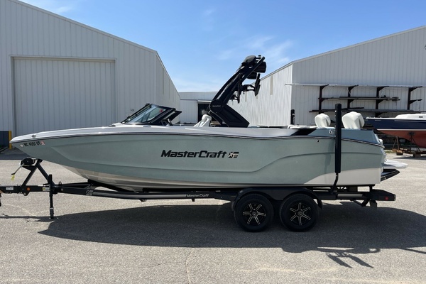 Mastercraft XT24 24ft Mastercraft Yacht For Sale