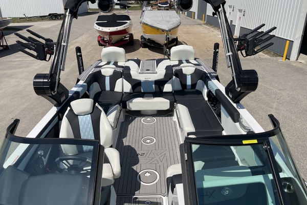 Mastercraft XT24 24ft Mastercraft Yacht For Sale