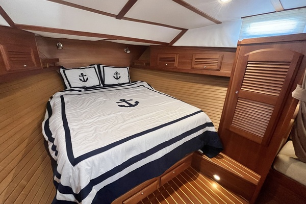 Gratitude 34ft Sabre Yacht For Sale