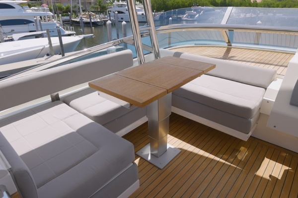 2014 Fairline 78