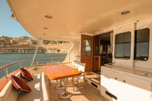 Photo of the 2010 Marlow Explorer 72E-CB "FIDDLERS DREAM"