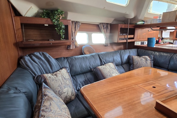 41ft Hunter Yacht For Sale