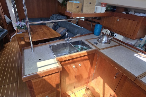 41ft Hunter Yacht For Sale