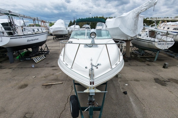 26ft Rinker Yacht For Sale
