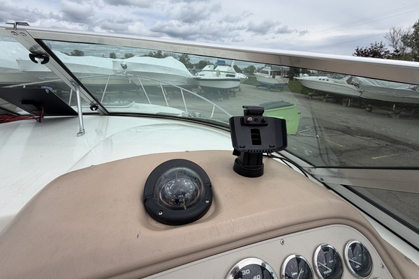 26ft Rinker Yacht For Sale