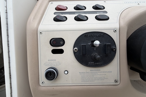 26ft Rinker Yacht For Sale