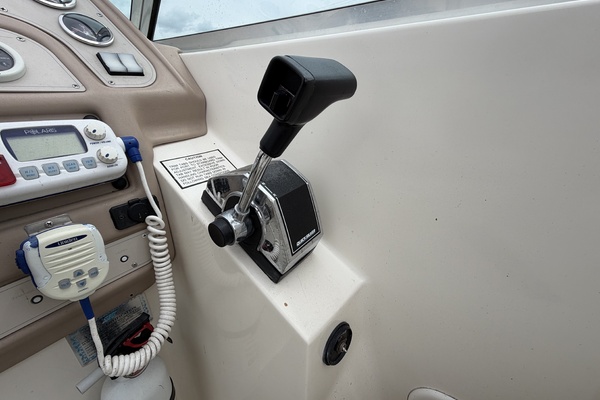 26ft Rinker Yacht For Sale