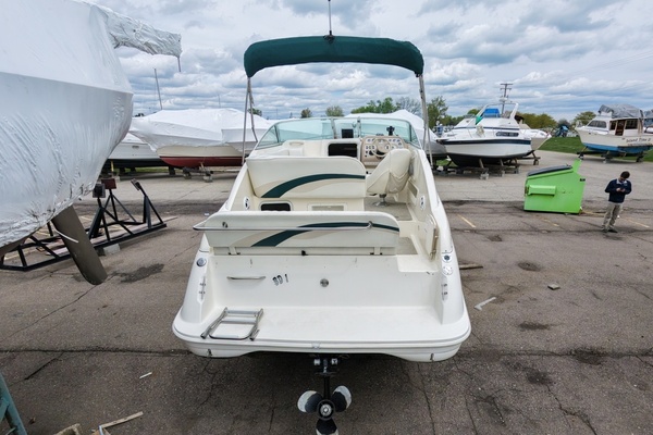 26ft Rinker Yacht For Sale