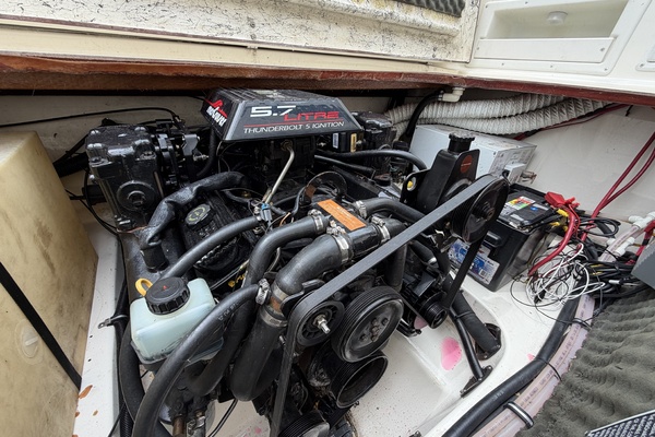 26ft Rinker Yacht For Sale