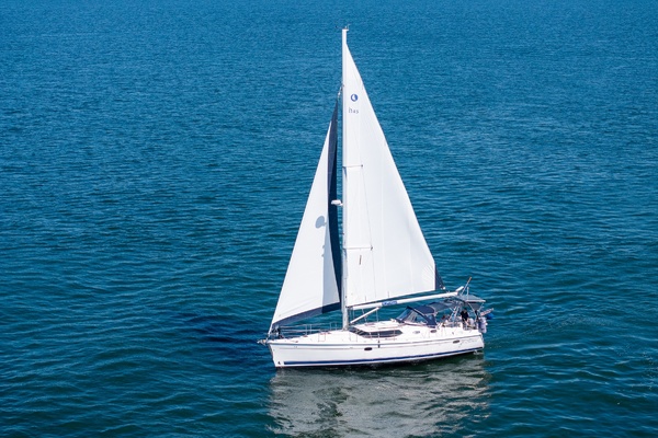 Fre Moment  45ft Hunter Yacht For Sale