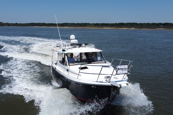 Seahorse 33ft Cutwater Yacht For Sale