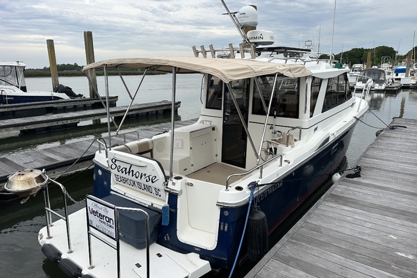 Seahorse 33ft Cutwater Yacht For Sale