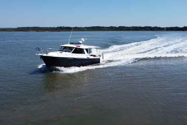 Seahorse 33ft Cutwater Yacht For Sale