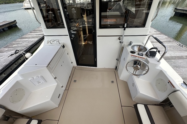 Seahorse 33ft Cutwater Yacht For Sale