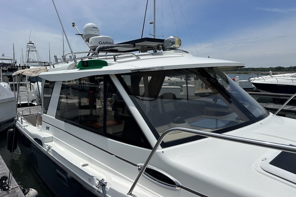Seahorse 33ft Cutwater Yacht For Sale