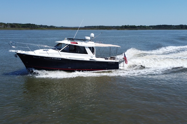 Seahorse 33ft Cutwater Yacht For Sale