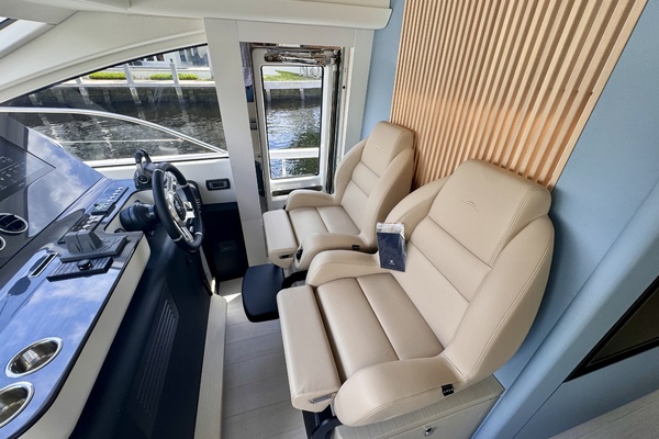 69ft Azimut Yacht For Sale