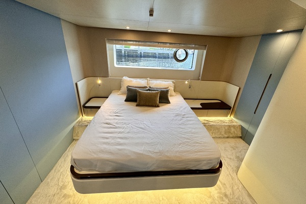 69ft Azimut Yacht For Sale