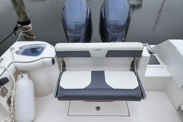 27ft Tidewater Yacht For Sale