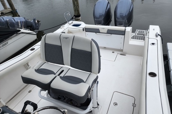 27ft Tidewater Yacht For Sale