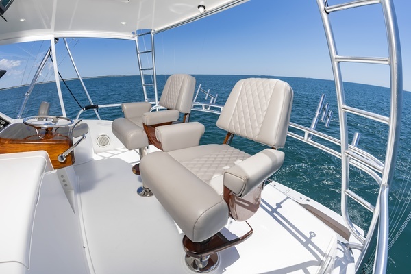 2006 Viking 61