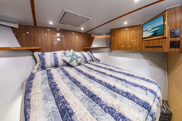 2006 Viking 61