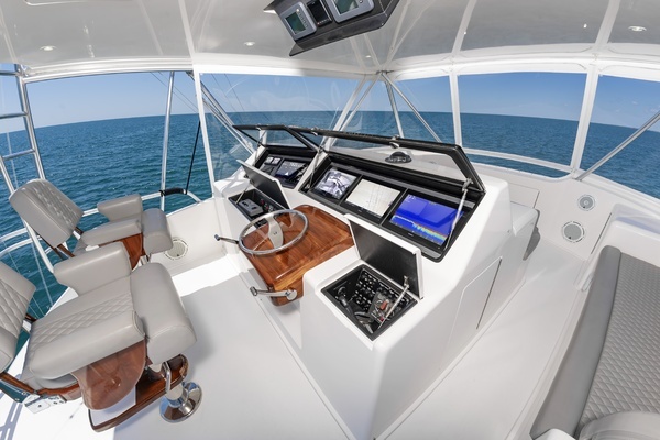 2006 Viking 61