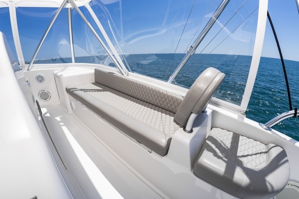 2006 Viking 61