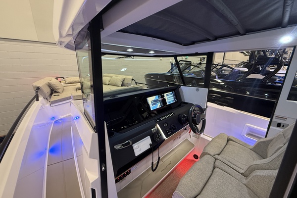 31ft Axopar Yacht For Sale