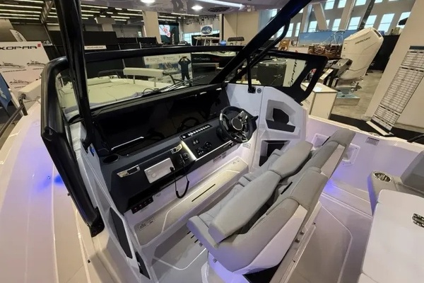 2026 Axopar 29 SUN TOP 31ft Axopar Yacht For Sale