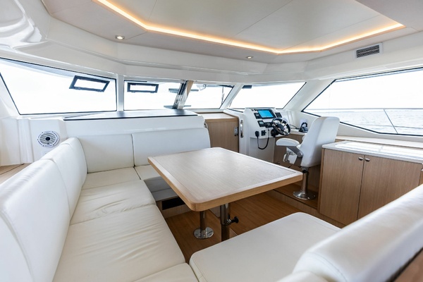 Decadence 44ft Aquila Yacht For Sale